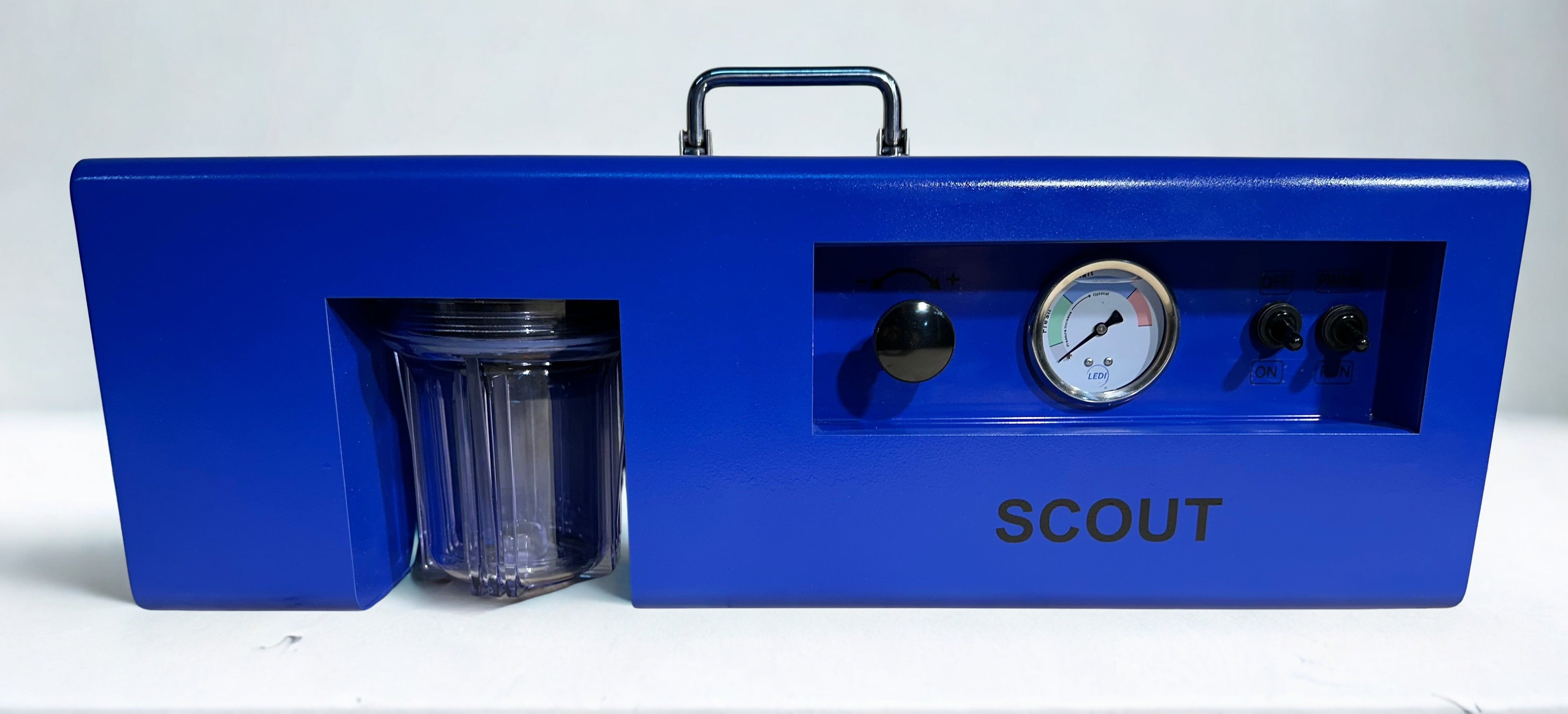 LEDI Scout watermaker with pressure gauge, studio view